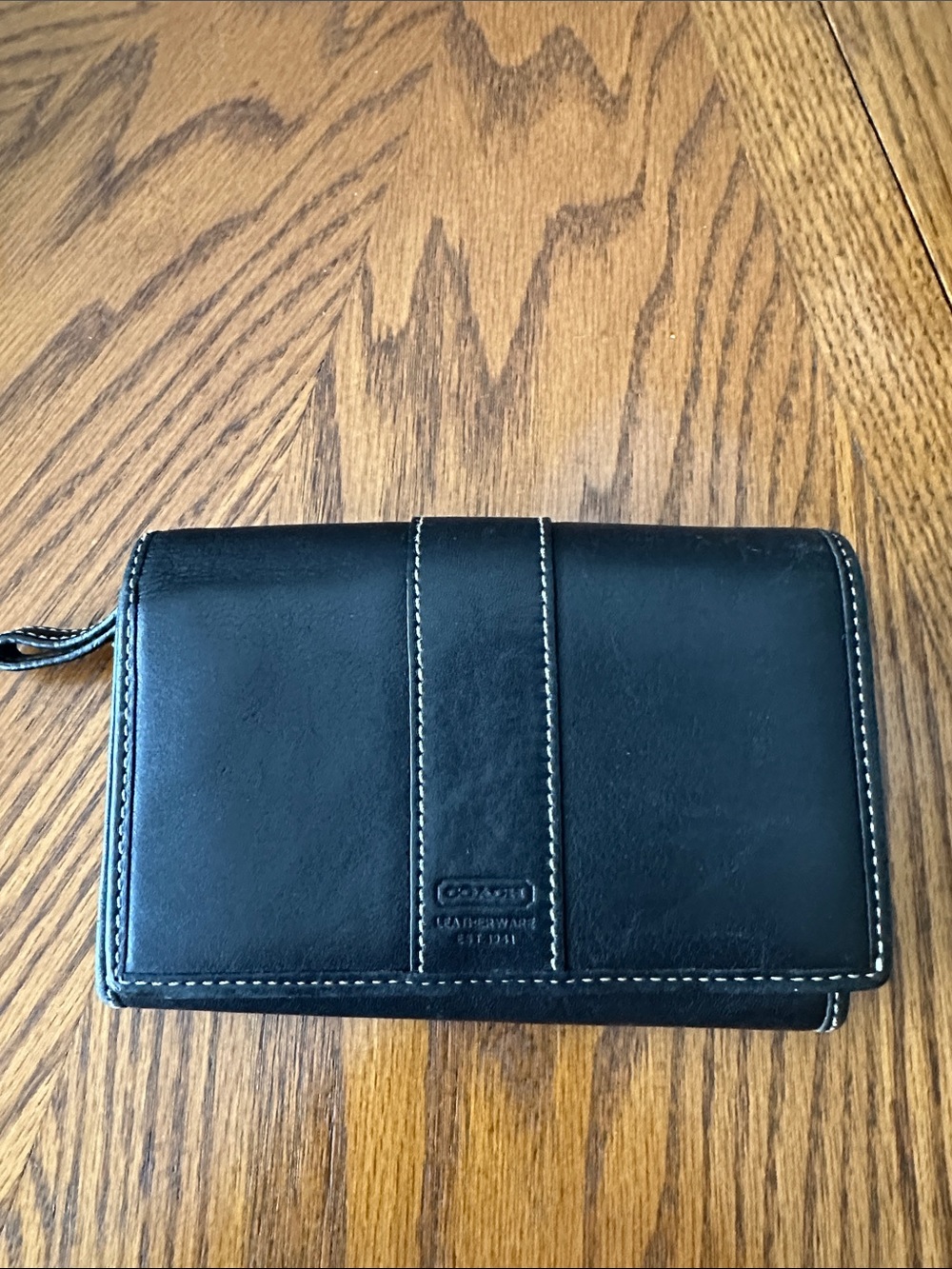 Coach Black Leather Continental Wallet Contrast Stitching